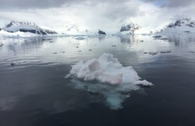 Climate changed linked to Antarctic heatwaves