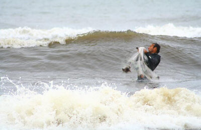 A Story of Fishers and Dolphins in Southern Brazil